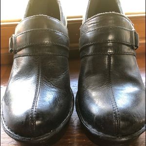 Born leather size 8 shoes